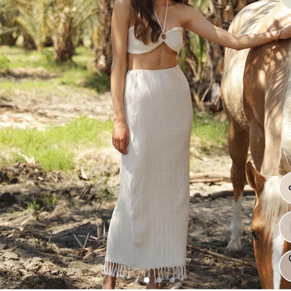 Savannah morrow Elegant Cream Maxi Skirt